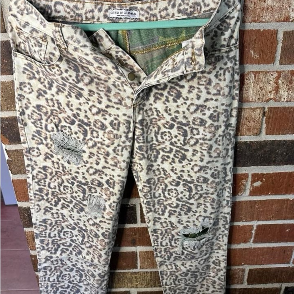 Size Large crop jeans